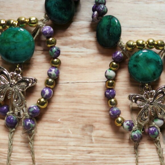 Butterfly Green & Purple Gemstone Barefoot Sandals. Handmade foot jewelry. - Picture 3 of 6